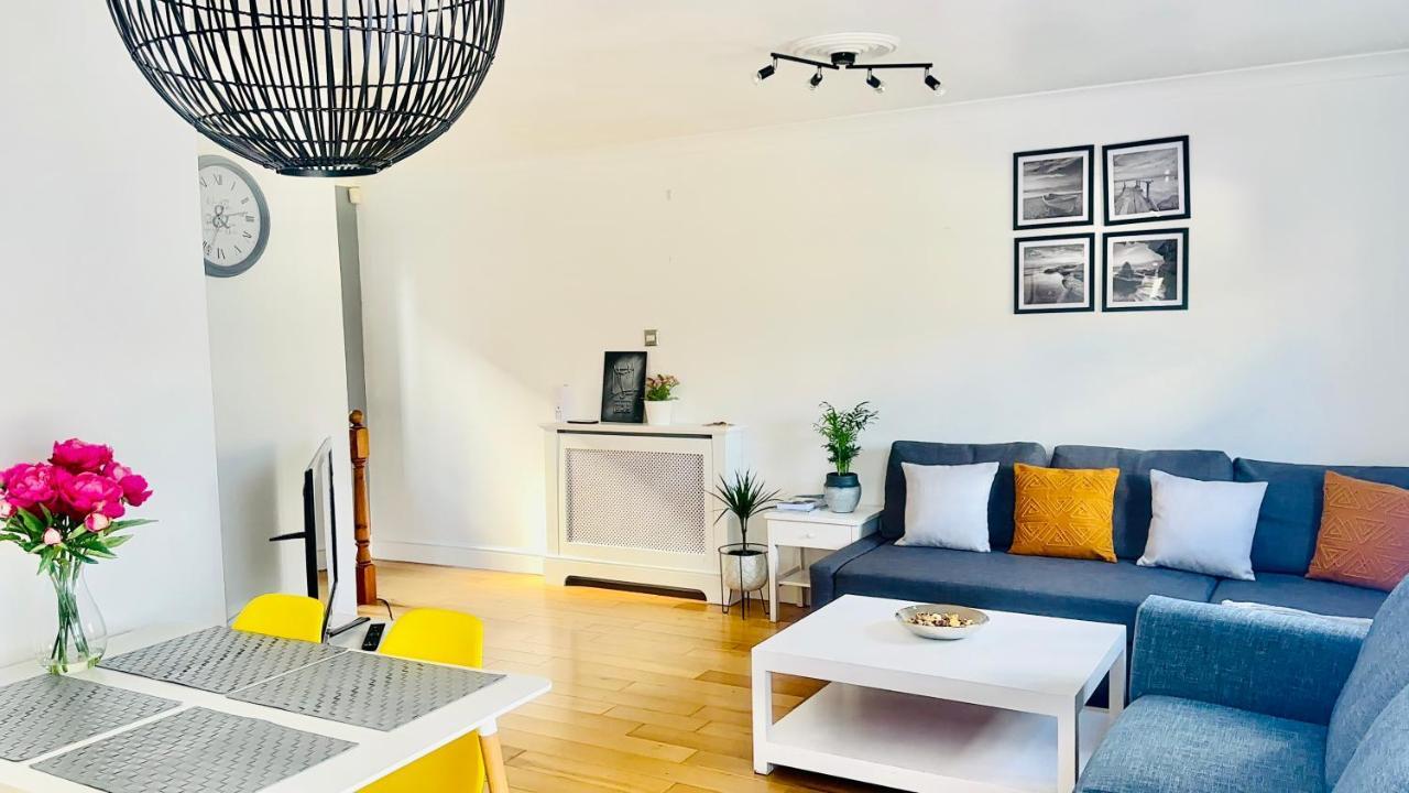 Amazing Location - City Of London- 2 Bedroom Stunning Canal View House With Private Garden,Parking & Balcony Eksteriør bilde