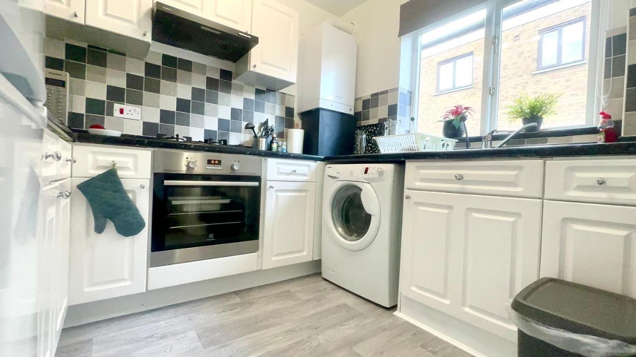 Amazing Location - City Of London- 2 Bedroom Stunning Canal View House With Private Garden,Parking & Balcony Eksteriør bilde
