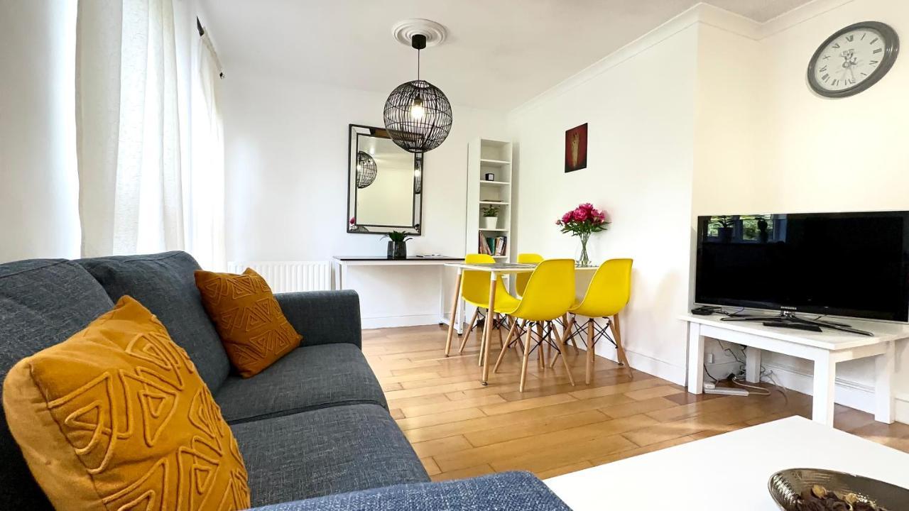 Amazing Location - City Of London- 2 Bedroom Stunning Canal View House With Private Garden,Parking & Balcony Eksteriør bilde