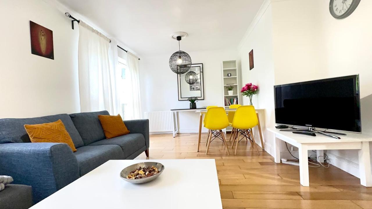 Amazing Location - City Of London- 2 Bedroom Stunning Canal View House With Private Garden,Parking & Balcony Eksteriør bilde