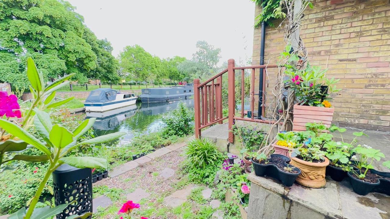 Amazing Location - City Of London- 2 Bedroom Stunning Canal View House With Private Garden,Parking & Balcony Eksteriør bilde