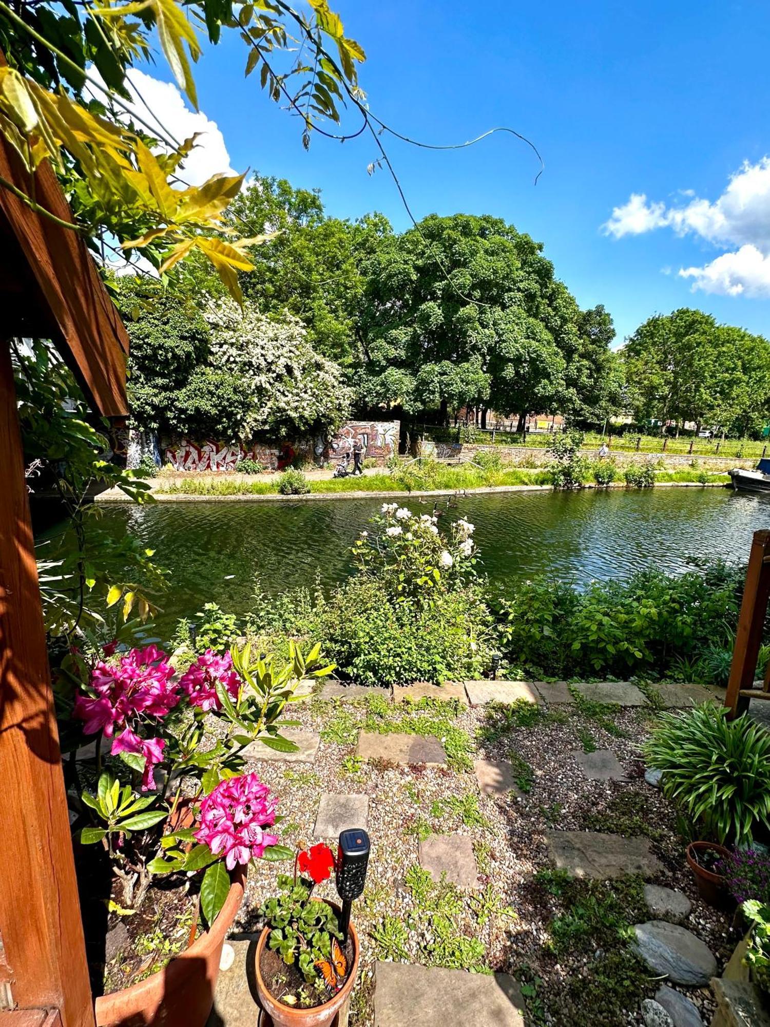Amazing Location - City Of London- 2 Bedroom Stunning Canal View House With Private Garden,Parking & Balcony Eksteriør bilde