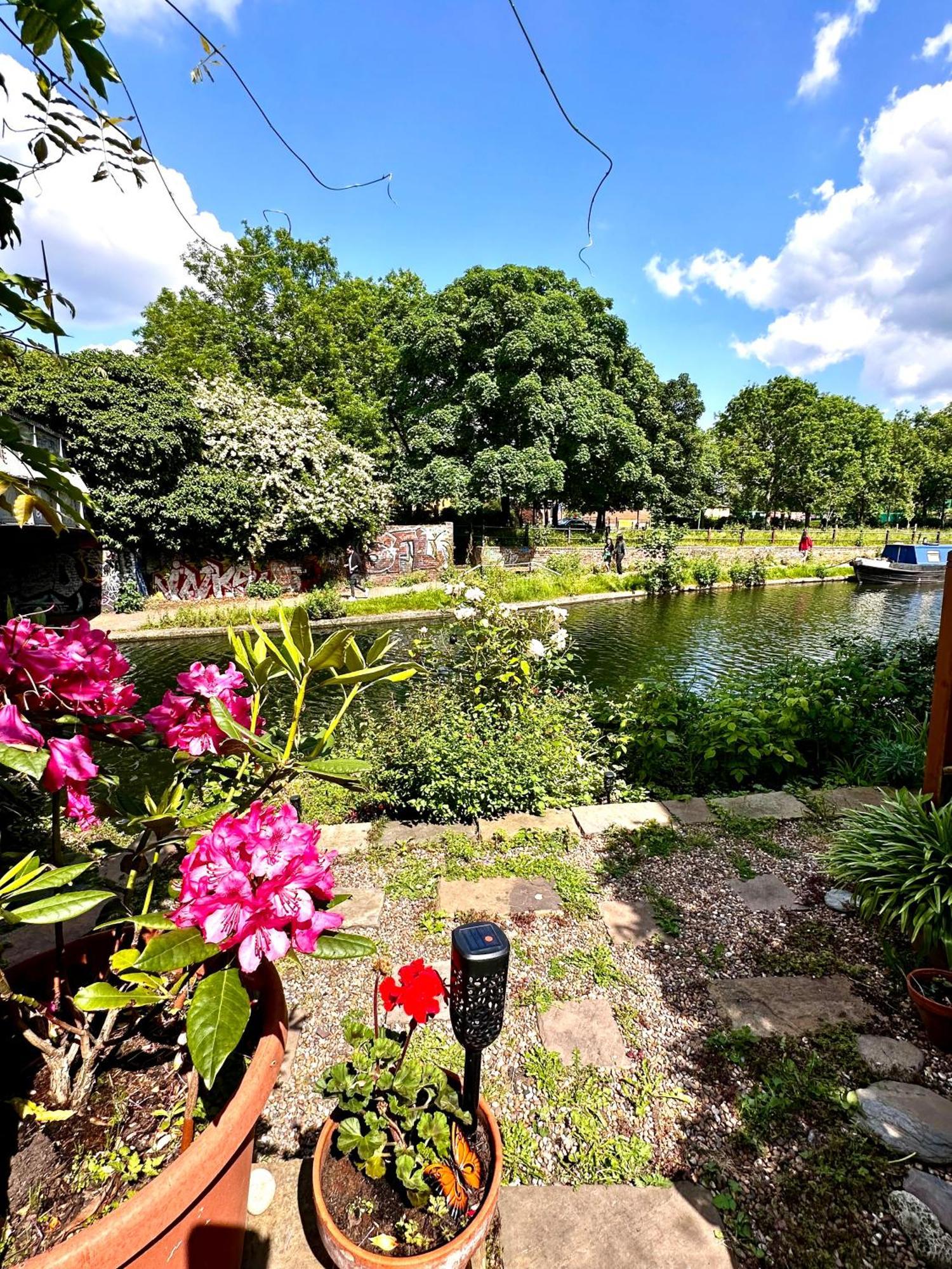 Amazing Location - City Of London- 2 Bedroom Stunning Canal View House With Private Garden,Parking & Balcony Eksteriør bilde